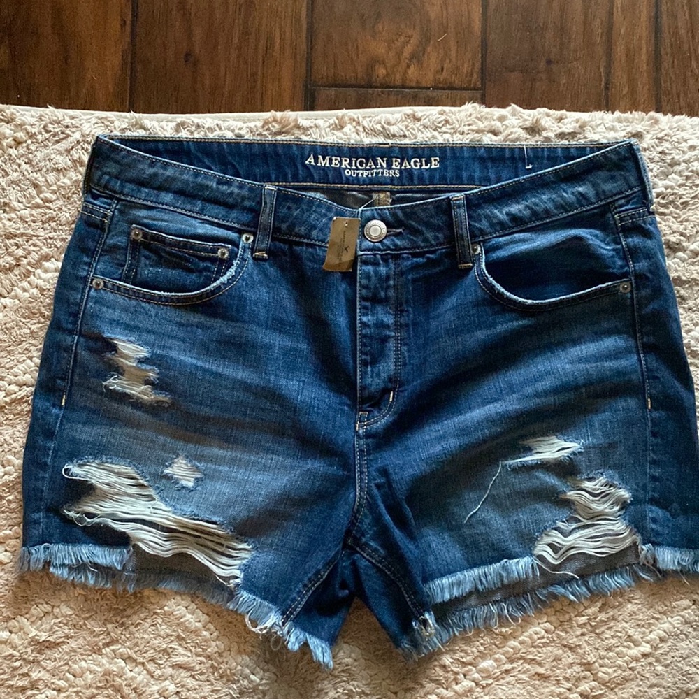 NWT 14 AMERICAN EAGLE TOMGIRL MIDI DENIM SHORTS LIGHTWEIGHT JEAN SHORTS